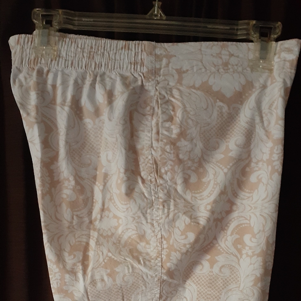 Three Hearts capris
